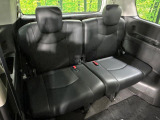 3列目シートはもちろん状態良好☆大人でもゆったりと座って頂けますので、大人数でのお出かけもラクラクです♪ご家族で、気の知れた仲間で、ドライブに行くのが楽しみですね♪