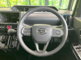 【純正革巻きステアリング】上質な革を使用することで、手にしっかり馴染みとても運転しやすいハンドルです♪