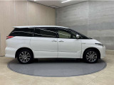 「中古車ハイブリッド保証」付き。ハイブリット機構を無償で保証します。保証期間は初度登録年月から10年目まで、または3年間の長い方。但し累計走行距離が20万km以内。