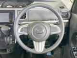 【ステアリングスイッチ】運転中、前方から目線をそらすことなく、オーディオ等の操作が可能な便利機能!安心&快適なドライブを演出してくれます♪