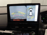 バックモニターを装備しています。車庫入れ時等に車両後方が確認出来るのでとても便利です。