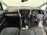 運転席&助手席シートヒーター/シートベンチレーション装備。 寒い日にはぬくもりを伝え、暑い日には冷涼感をもたらしてくれます。より快適な運転を(^O^)/