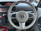 運転時に使用する部分になります。握りやすく、回しやすいかが運転ストレスを左右しますね。