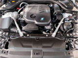 【ご納車前点検】BMW認定中古車は100項目の箇所を徹底的にチェック致します。機械的な箇所や電気系、コンピューターなどをご納車前に点検し、交換基準に達した部品は全て新品に修理返品した後にご納車致します。