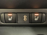 【シートヒーター】寒い日に重宝するシートヒーター!エアコンより早く温まってくれるので寒がりの人も安心ですね♪エアコンの温風は乾燥するから苦手、という方にもをおすすめです。