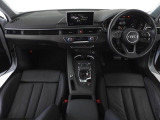 Audiのインテリアはエクステリア同様、優れたデザイン性とクオリティ、そして機能性を兼ね備えております。