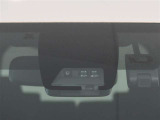 サポカーは、高齢運転者を含めたすべてのドライバーによる交通事故の発生防止・被害軽減対策の一環として、国が推奨する新しい自動車安全コンセプトです。詳しくは販売店スタッフまでおたずねください。