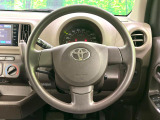 インテリアに合わせたデザインのステアリングは、運転される方のことも考え、運転しやすい形状、大きさです。是非一度、実際に触ってお確かめください。