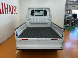 広い荷台(ゴムマット付)