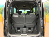 普段のお買い物や通勤、送迎等に十分な荷室スペースを確保しております。セカンドシートを倒すと、大きな荷物の積載も可能です♪
