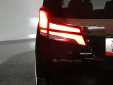 LEDテールライトです。省電力、高輝度のLEDは明るく照らすので夜間運転時の視認性を高めます。スタイリッシュな見た目で細かいところもこだわりたいあなたに!