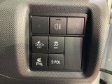 【スマートアシスト】走行中に前方の車両等を認識し、衝突しそうな時は警報とブレーキで衝突回避と被害軽減をアシスト。より安全にドライブをお楽しみいただけます。