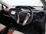 運転席廻りです。