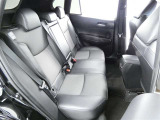 ゆとりある広々とした車内空間は、ドライブを始め買い物やレジャーなど、幅広く活躍します。一人でもみんなとでもお出かけを楽しみましょう!