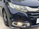 【LEDヘッドライト】悪天候や夜間走行時も良好な視界を確保し安心して運転できる高輝度LEDヘッドライトを装備!点灯速度が早く、消費電力も抑えられています。