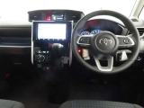 ぜひ展示車の運転席に座ってみてください。