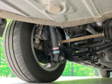 お車を安心してお乗りいただく為には、足回りの定期点検が欠かせません。サービスサポート(有償保証)では無料点検もご提供しており、安心のカーライフをお過ごしいただけるサポート体制が整っています。