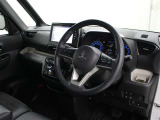 運転席廻りです。