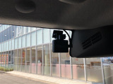 福井の生活に欠かせない軽自動車の在庫が充実しています。スライドドア付きのハイトワゴンや小回りの利くコンパクト軽など、日常使いにぴったりな人気の最新・高年式モデルも豊富に揃っています。