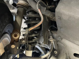 お車を安心してお乗りいただく為には、足回りの定期点検が欠かせません。サービスサポート(有償保証)では無料点検もご提供しており、安心のカーライフをお過ごしいただけるサポート体制が整っています。