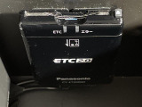 【ETC2.0(DSRC)】ETCカードを挿入すれば料金所はノンストップで通過できます。ETC限定の割引や、高速道路の情報提供サービスを利用できます。