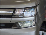 【LEDヘッドライト】省電力で長寿命の明るく運転しやすいLEDヘッドランプです。明るく照らすので暗い夜道からお客様を守ってくれます。お近くの広島マツダまでお越しください。