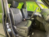 運転席シート廻りは使用感も少なく、良好な状態となっています。丁寧に使われていたことがよくわかりますね。