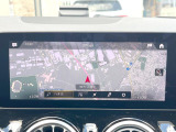 ●ベンツ純正ナビ:一体感のあるナビは、高級感ある車内を演出してくれます。Bluetooth再生などオーディオ機能も充実しておりますので、運転もより楽しめます♪