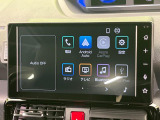 【9型ディスプレイオーディオ】お手持ちのスマートフォンとの連携で、ナビや音楽再生など各種アプリを使用可能。スマホに近い感覚でお使いいただけます♪