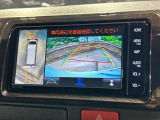 【パノラミックビューモニター】専用のカメラにより、上から見下ろしたような視点で360度クルマの周囲を確認することができます☆死角部分も確認しやすく、狭い場所での切り返しや駐車もスムーズに行えます。