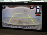 バックガイドモニターで、後方を確認しながら安心して駐車することができます。運転初心者も熟練者も必須の機能ですよ!