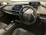 前方の見通しが良いすっきりした視界、誰でも扱いやすく運転できます。疲れにくく安心ドライブを更に快適なものにします!