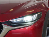 【LEDヘッドライト】省電力で長寿命の明るく運転しやすいLEDヘッドランプです。明るく照らすので暗い夜道からお客様を守ってくれます。お近くの広島マツダまでお越しください。