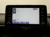 ディスプレイオーディオ搭載 ナビとしての機能はもちろん、お手持ちのスマホと連携しスマホ内の音楽を聴いたり、メッセージの受信等色々な事が出来ます