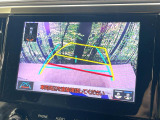 【バックカメラ】駐車時に後方がリアルタイム映像で確認できます。大型商業施設や立体駐車場での駐車時や、夜間のバック時に大活躍!運転スキルに関わらず、今や必須となった装備のひとつです!