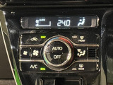 車内空調は&rdquo;AUTOエアコン&rdquo;にお任せ。運転に集中出来ますよ!