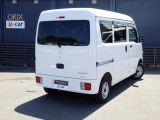 リヤビューの画像になります。オリックス認定中古車には、ご購入後も安心してお乗りいただくために、独自の「オリックス認定中古車保証」をお付けしています。