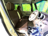 運転席シート廻りは使用感も少なく、良好な状態となっています。丁寧に使われていたことがよくわかりますね。