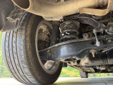 お車を安心してお乗りいただく為には、足回りの定期点検が欠かせません。サービスサポート(有償保証)では無料点検もご提供しており、安心のカーライフをお過ごしいただけるサポート体制が整っています。