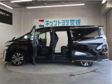 狭い駐車場やショッピングセンターで隣のお車にドアをぶつけてしまいそうになった経験がありませんか??スライドドアなら隣を心配することなく、快適に乗り降りできますよ♪