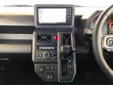 温度を設定すれば、自動で車内の温度管理をしてくれる優れものです♪ATミッションで運転楽々