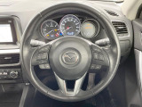 【純正革巻きステアリング】上質な革を使用することで、手にしっかり馴染みとても運転しやすいハンドルです♪