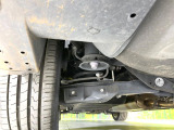 お車を安心してお乗りいただく為には、足回りの定期点検が欠かせません。サービスサポート(有償保証)では無料点検もご提供しており、安心のカーライフをお過ごしいただけるサポート体制が整っています。