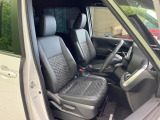運転席シート廻りは使用感も少なく、良好な状態となっています。丁寧に使われていたことがよくわかりますね。