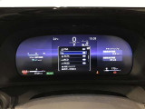 スタイリッシュでとっても見やすいメーターです。