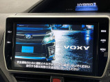 【純正10型ナビ】人気の純正ナビを装備しております。ナビの使いやすさはもちろん、オーディオ機能も充実!キャンプや旅行はもちろん、通勤や買い物など普段のドライブも楽しくなるはず♪