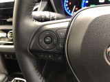 【ステアリングスイッチ】左です。ハンドルから手を離さず、運転に集中したまま手元でマルチインフォメーションディスプレイ内の表示切替などができます。