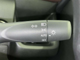 【オートライト】車外の明るさに応じて自動的にライトの点灯・消灯をしてくれます