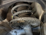 お車を安心してお乗りいただく為には、足回りの定期点検が欠かせません。サービスサポート(有償保証)では無料点検もご提供しており、安心のカーライフをお過ごしいただけるサポート体制が整っています。