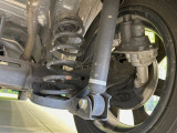 お車を安心してお乗りいただく為には、足回りの定期点検が欠かせません。サービスサポート(有償保証)では無料点検もご提供しており、安心のカーライフをお過ごしいただけるサポート体制が整っています。